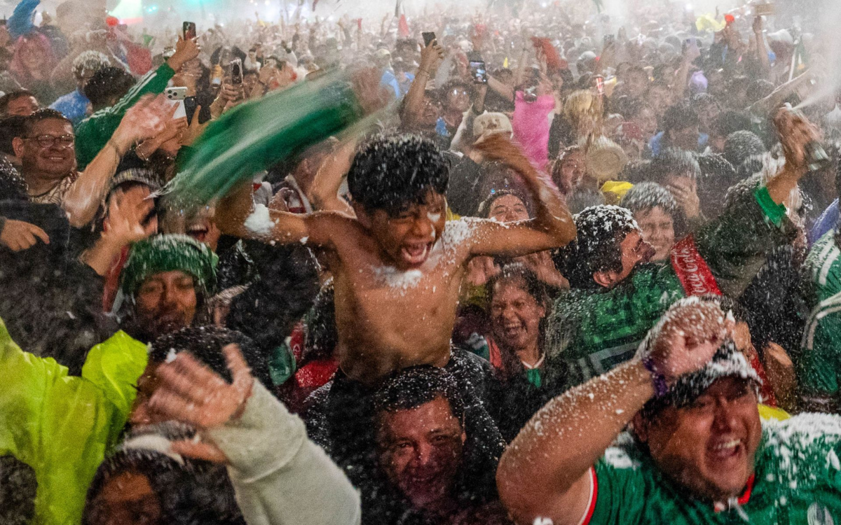 FIFA expresa sus condolencias por muertes de aficionados en festejos de México